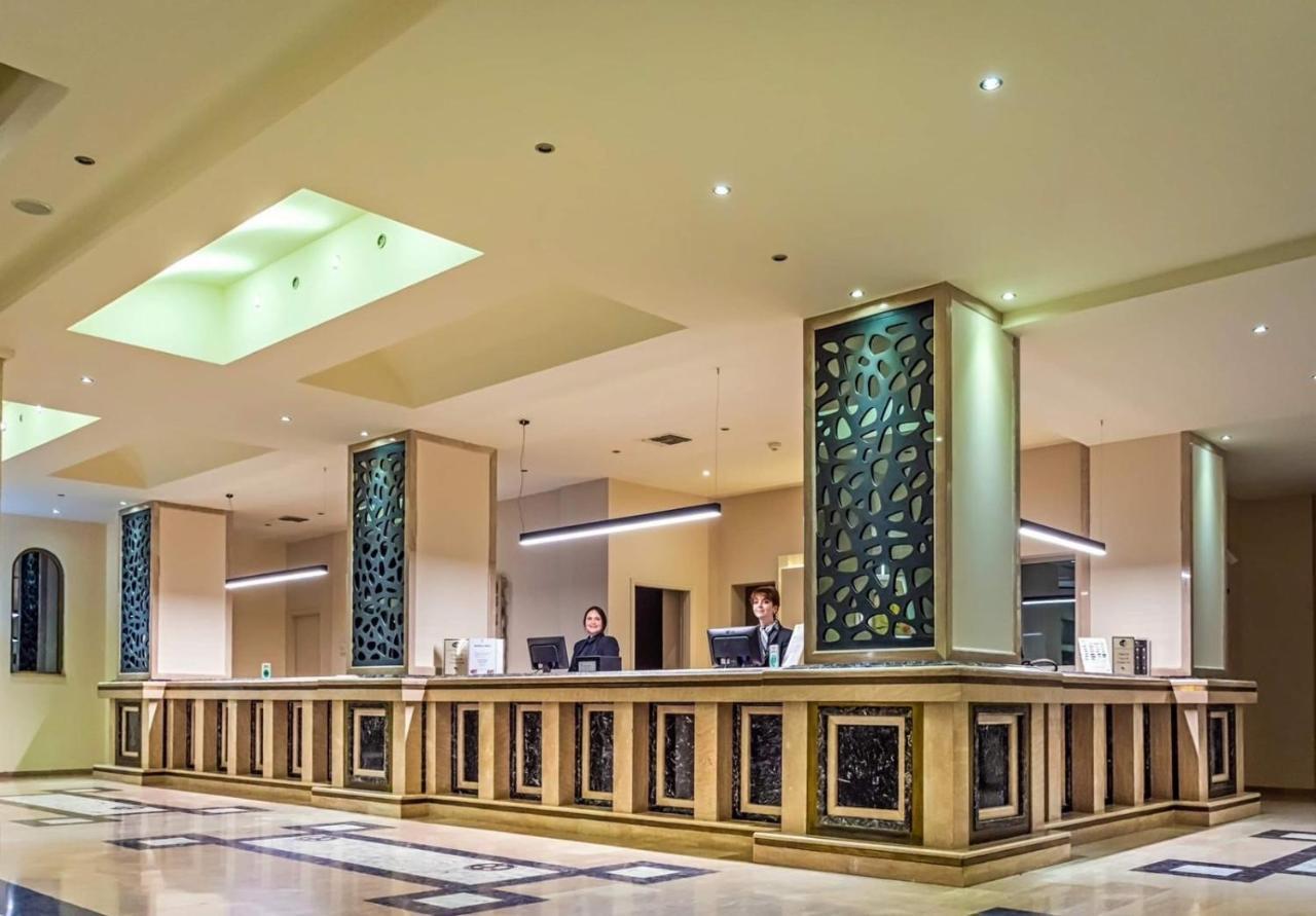 Kresten Palace Complex 4*